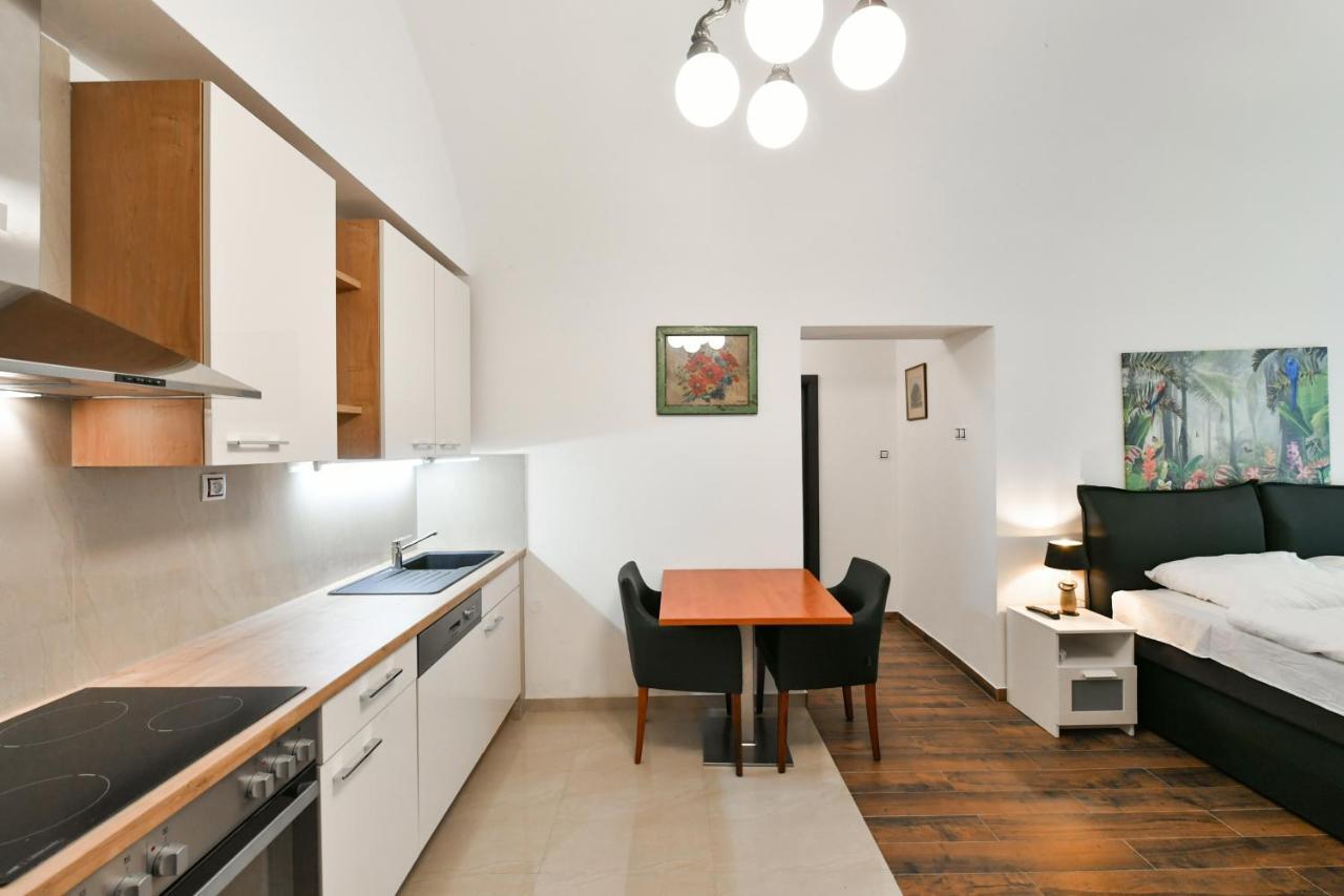 Apartmany Na Namesti 85 Jindřichŭv Hradec Zewnętrze zdjęcie
