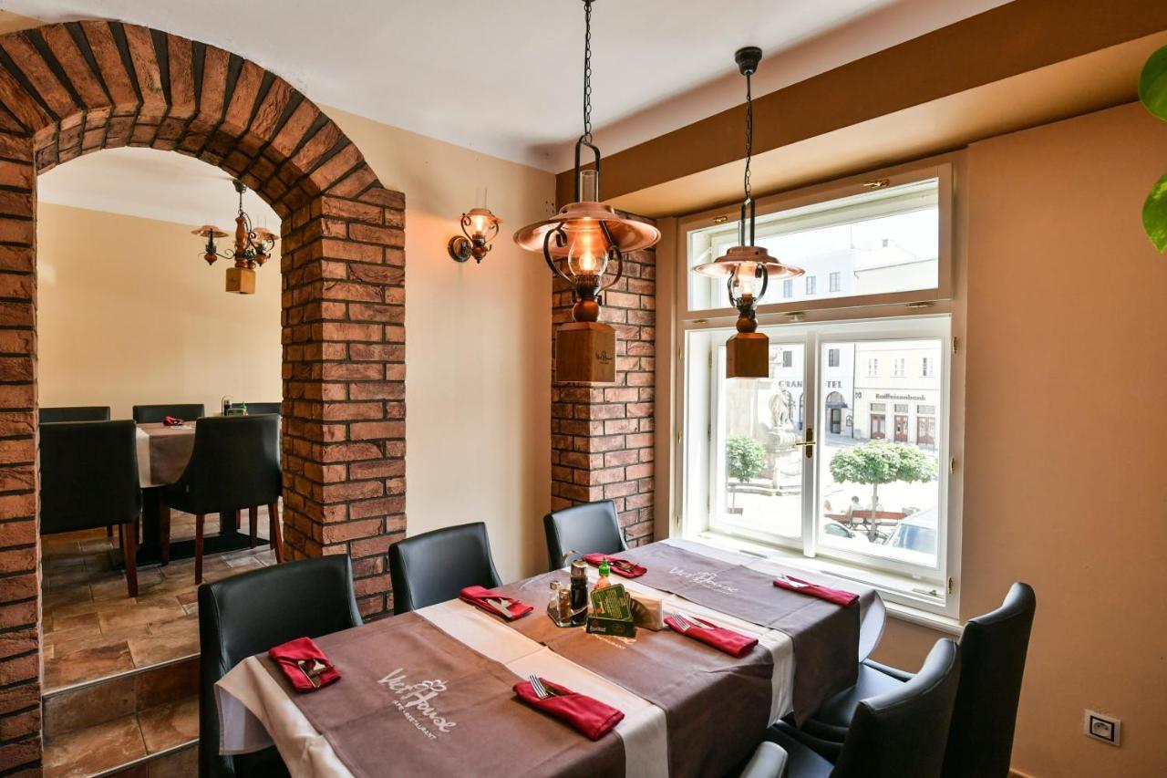 Apartmany Na Namesti 85 Jindřichŭv Hradec Zewnętrze zdjęcie